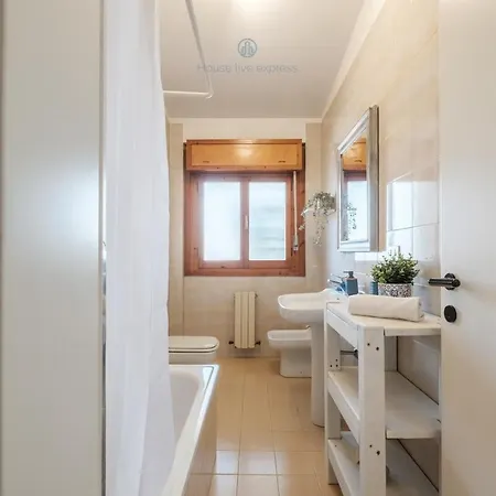 Penthouse A Stone's Throw From The Sea * Quartu Sant'Elena