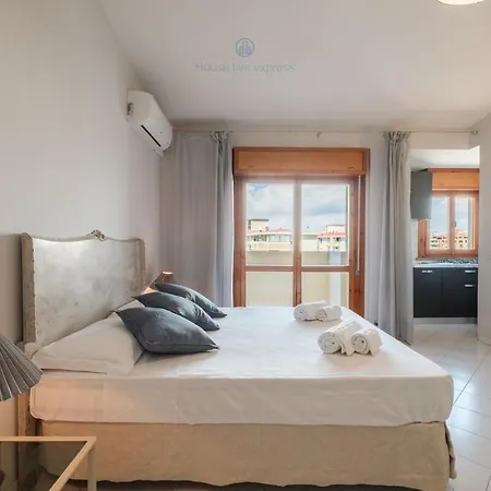 Apartment Penthouse A Stone's Throw From The Sea Quartu Sant'Elena