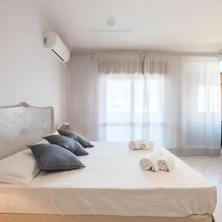 Apartment Penthouse A Stone's Throw From The Sea Quartu Sant'Elena